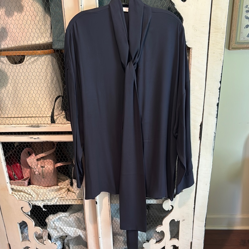 Tibi  featherweight crepe navy Davenport blouse, size M, EUC $185